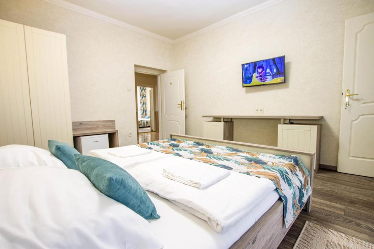 Jarja Panzio Otel Hajdúszoboszló Dış mekan fotoğraf
