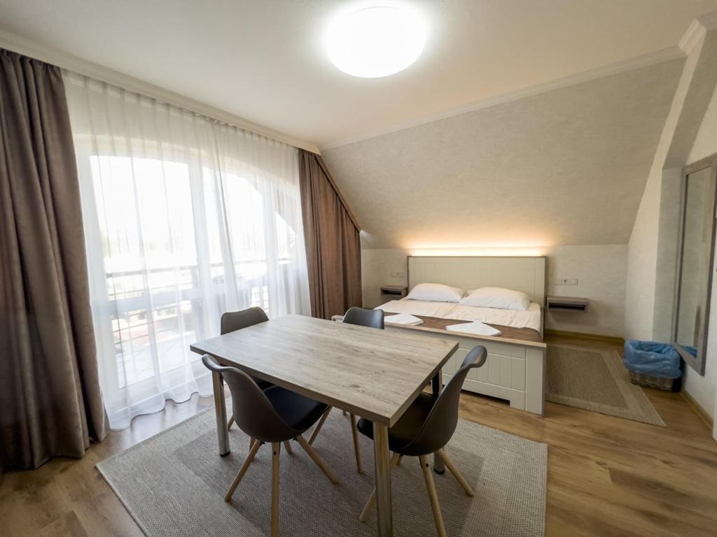 Jarja Panzio Otel Hajdúszoboszló Dış mekan fotoğraf