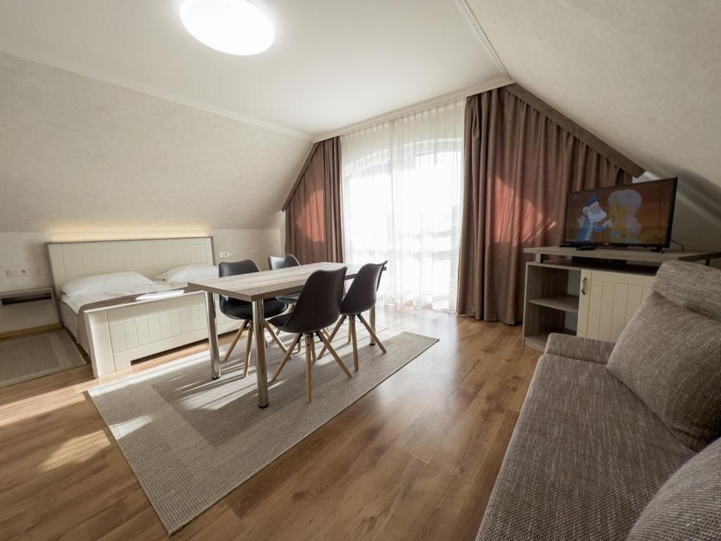 Jarja Panzio Otel Hajdúszoboszló Dış mekan fotoğraf