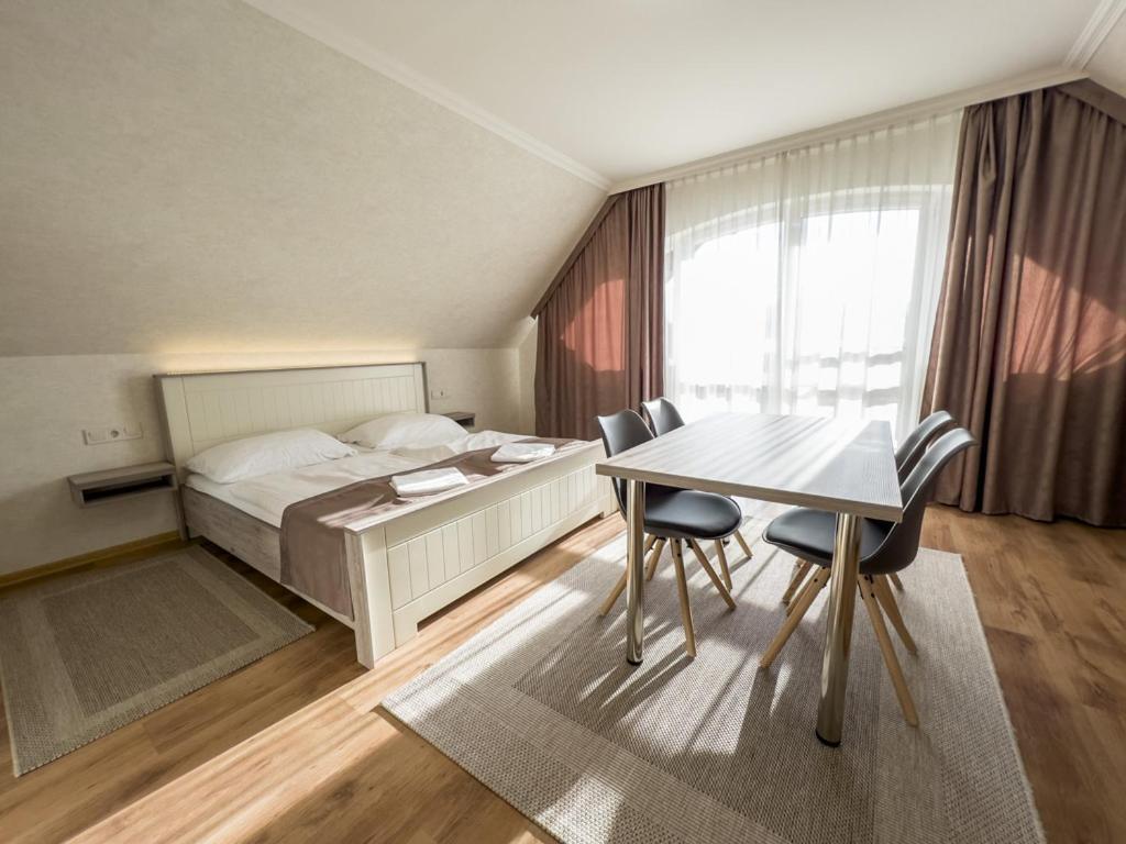 Jarja Panzio Otel Hajdúszoboszló Dış mekan fotoğraf